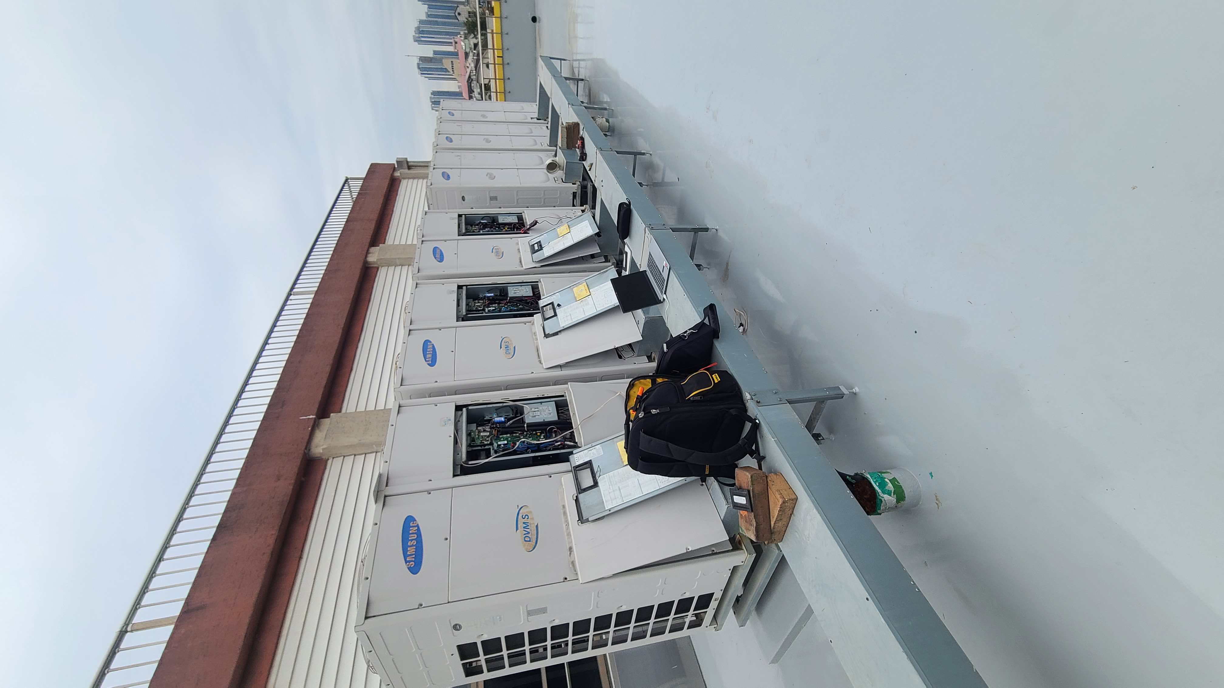 에어컨 청소 작업